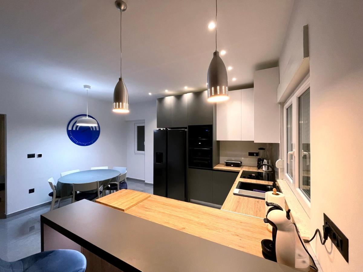 Experience Apartment *